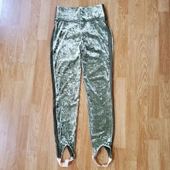 NEW! HAH | Velvet Stirrup Pants Leggings - size Small in Sage Green - Picture 5 of 16